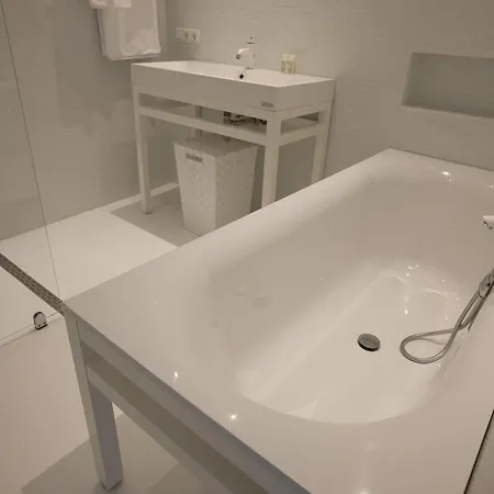 Bossche No2 - Verwersstraat 호텔